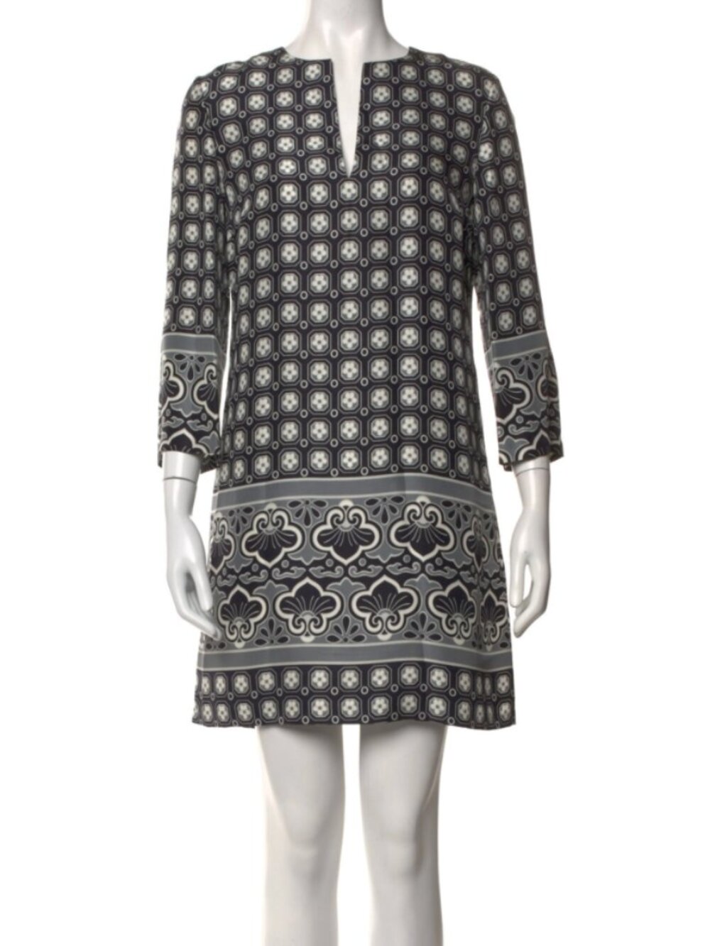 Tory Burch 100% Silk Printed Tunic Top – Black & White – Size 2